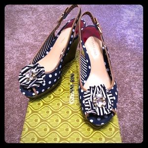 Like New Gianni Bini Navy/White Polkadot Wedges 10
